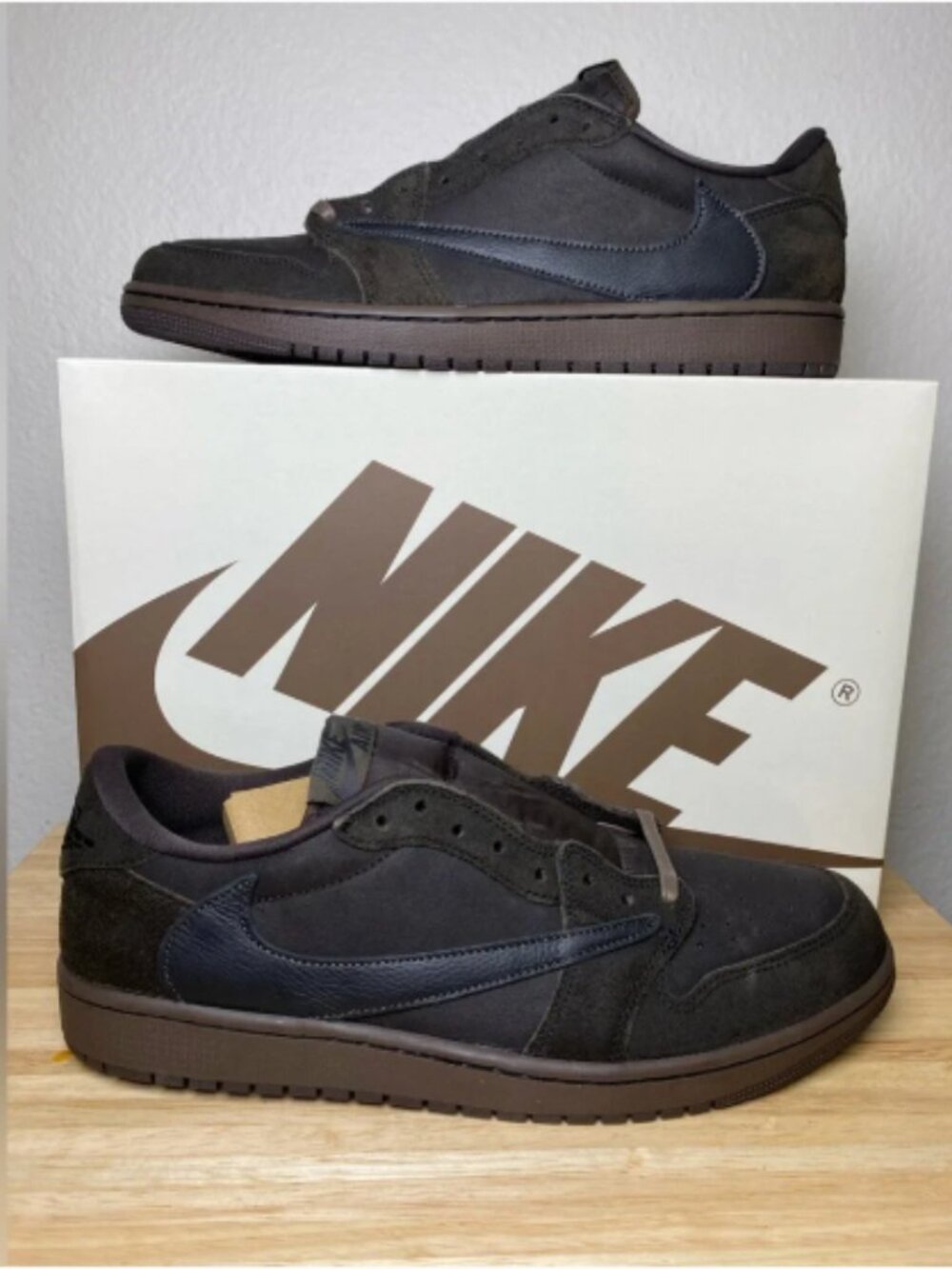 Air Jordan 1 x Travis Scott Velvet Brown Mocha